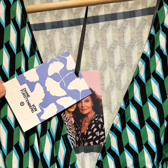 Diane Von Furstenberg x Target Long Sleeve Midi Wrap Dress - Picture 3 of 4